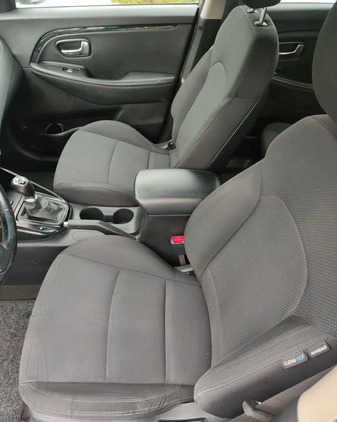 Kia Carens cena 46800 przebieg: 159155, rok produkcji 2016 z Ujazd małe 407